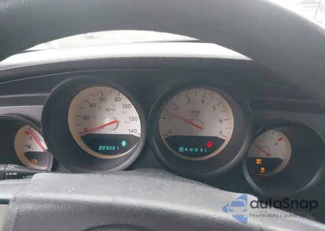 2006 Dodge Magnum z USA, uszkodzony, nr VIN 2D4FV47T06H186794